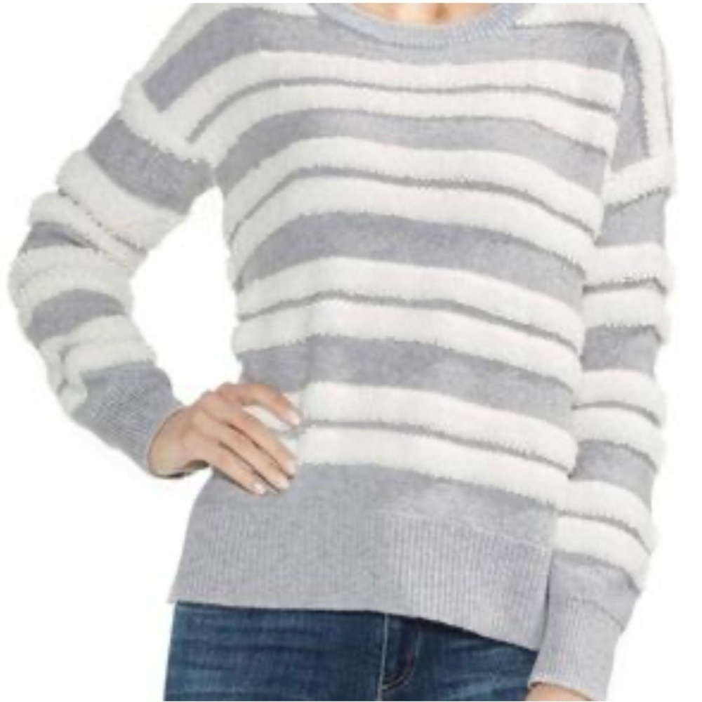Vince Camuto Gray and White Crewneck Textured Striped Pullover Sweater. Size S.